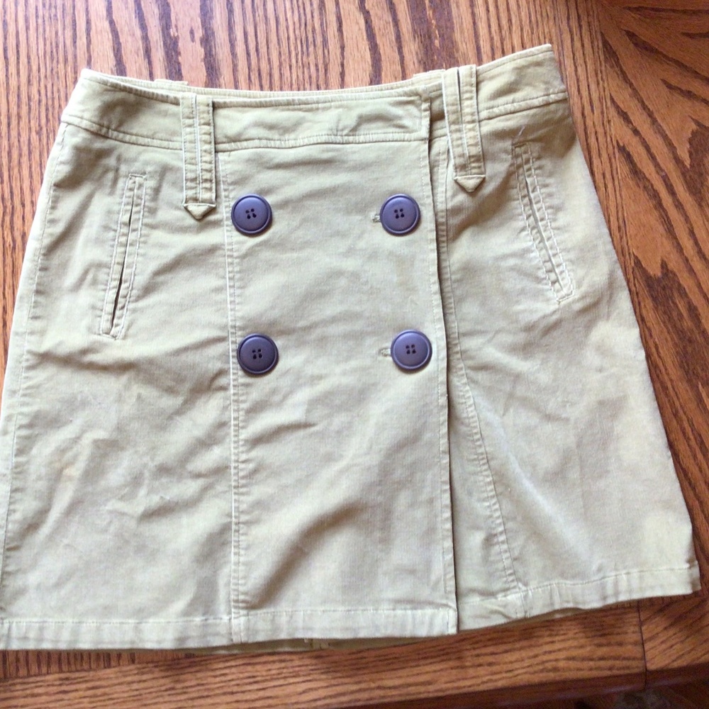 Jones Wear Jeans pistachio green corduroy mini skirt